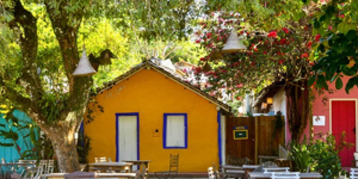 HOT&Eacute;IS E POUSADAS - TRANCOSO