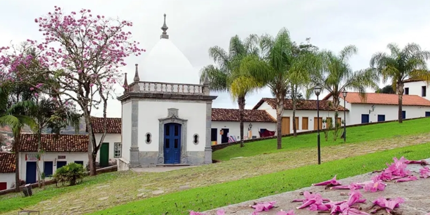 CL&Iacute;NICAS E CONSULT&Oacute;RIOS EM CONGONHAS