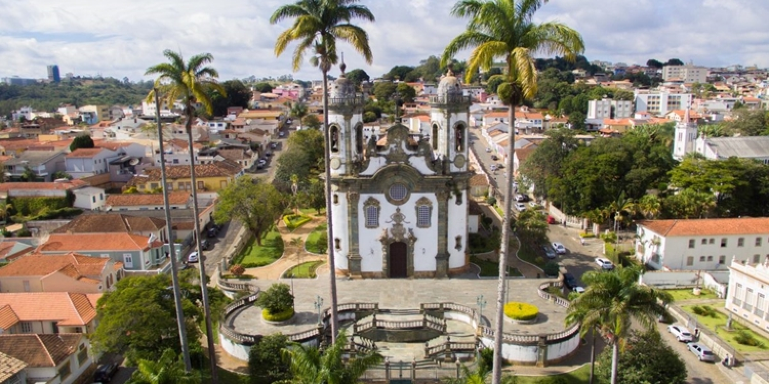 HOT&Eacute;IS E POUSADAS - SJDR