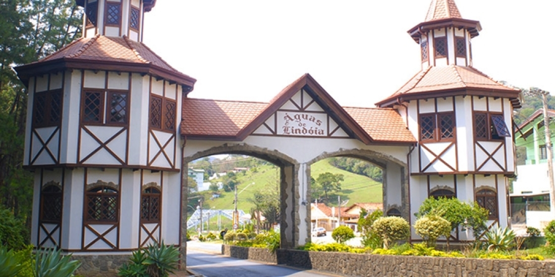 ONDE SE HOSPEDAR EM &Aacute;GUAS DE LIND&Oacute;IA