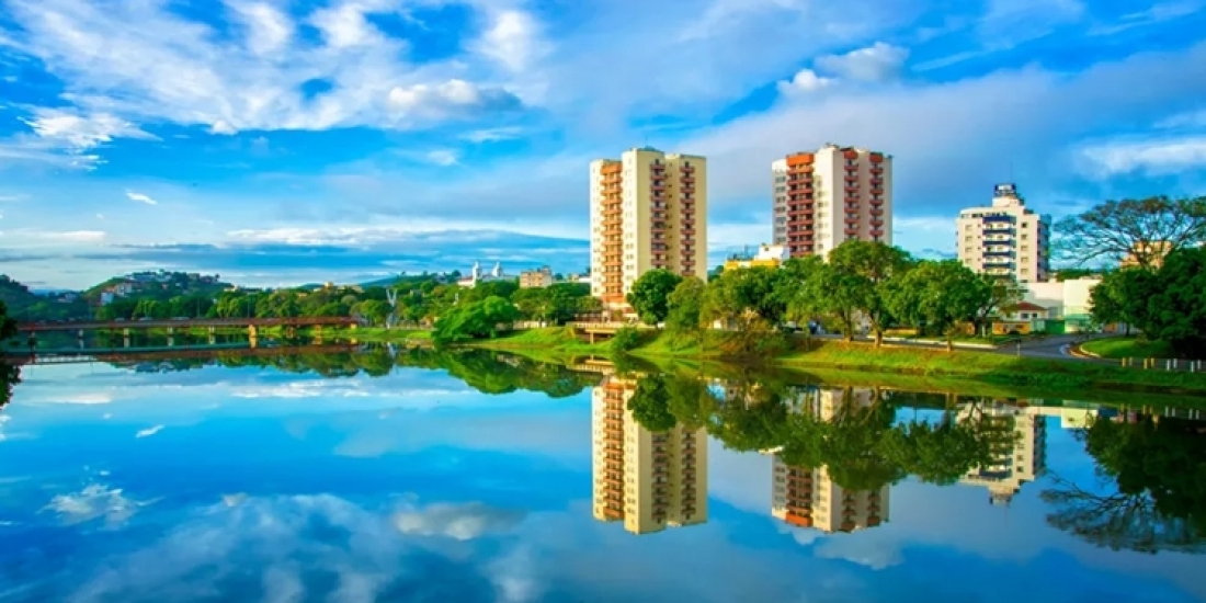 HOT&Eacute;IS E POUSADAS - RESENDE
